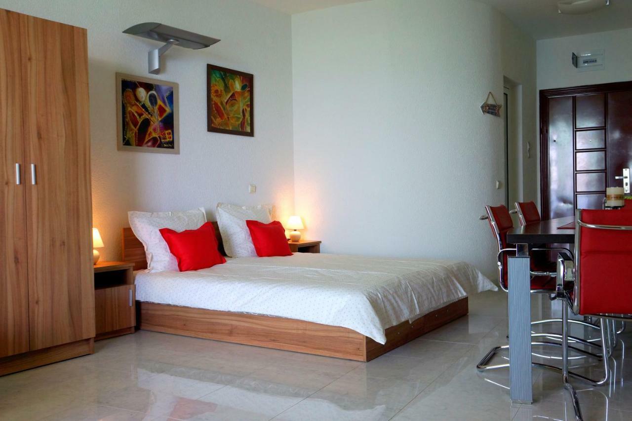 Silver Beach Delux Apartments Byala  Ngoại thất bức ảnh